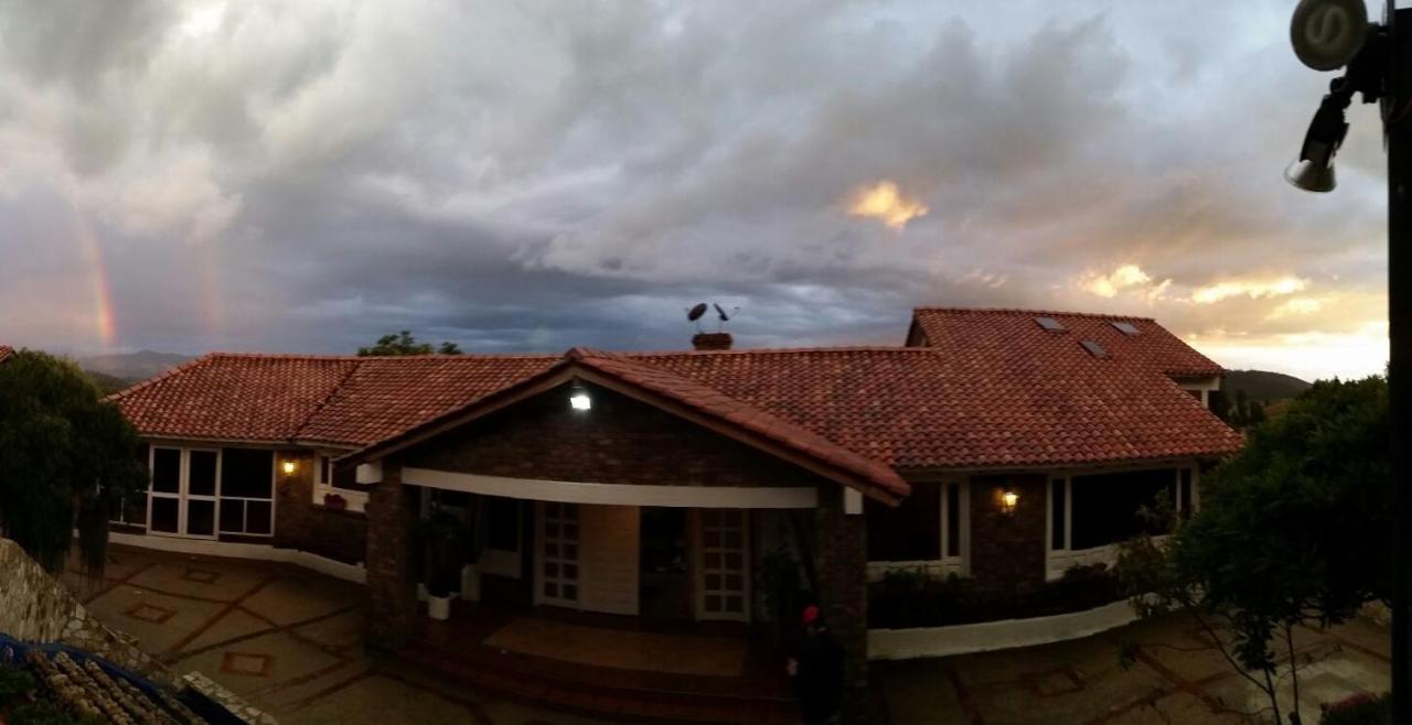 פאיפה Miravalle Suites מראה חיצוני תמונה